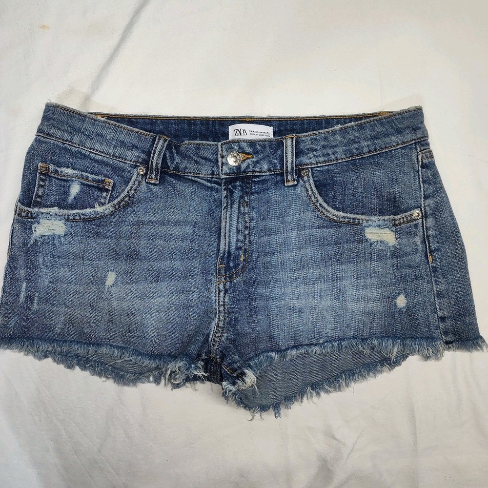 Zara denim distressed frayed short shorts size 10 blue modern preppy classic